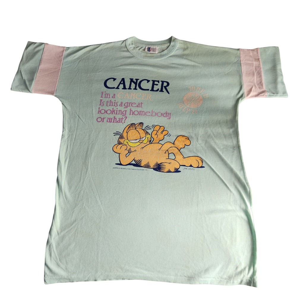 Vintage Garfield Cancer Zodiac T-Shirt 1978 Cartoon Graphic Tee